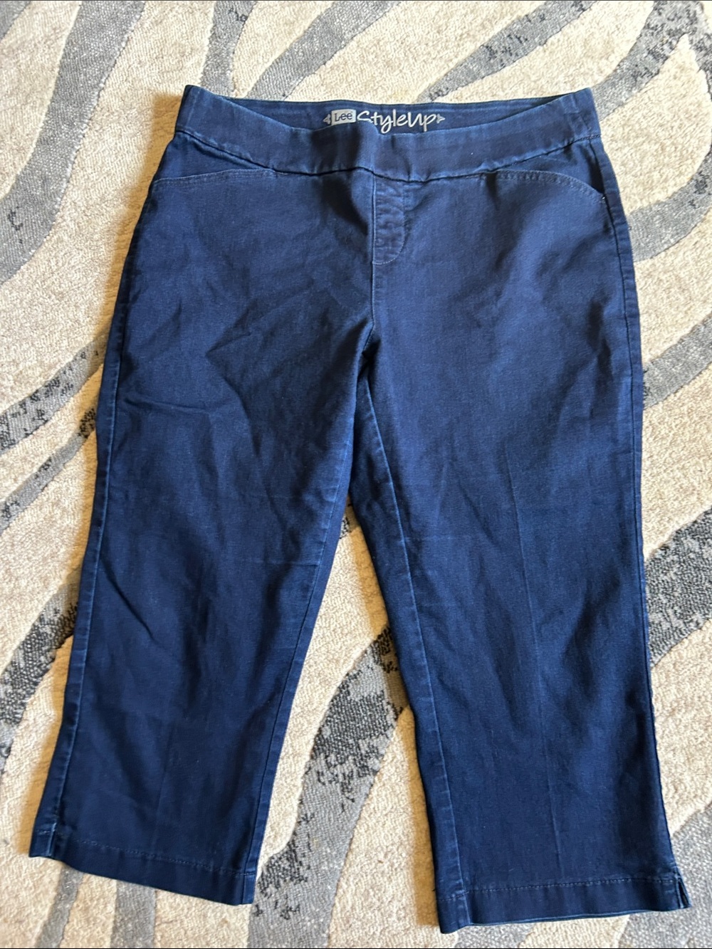 Lee Navy Pull-On Capris
